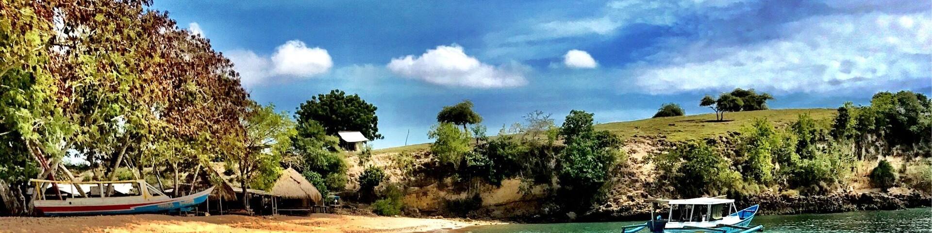 Never saw pink sand in real until then #PinkBeach
#AquaTrove