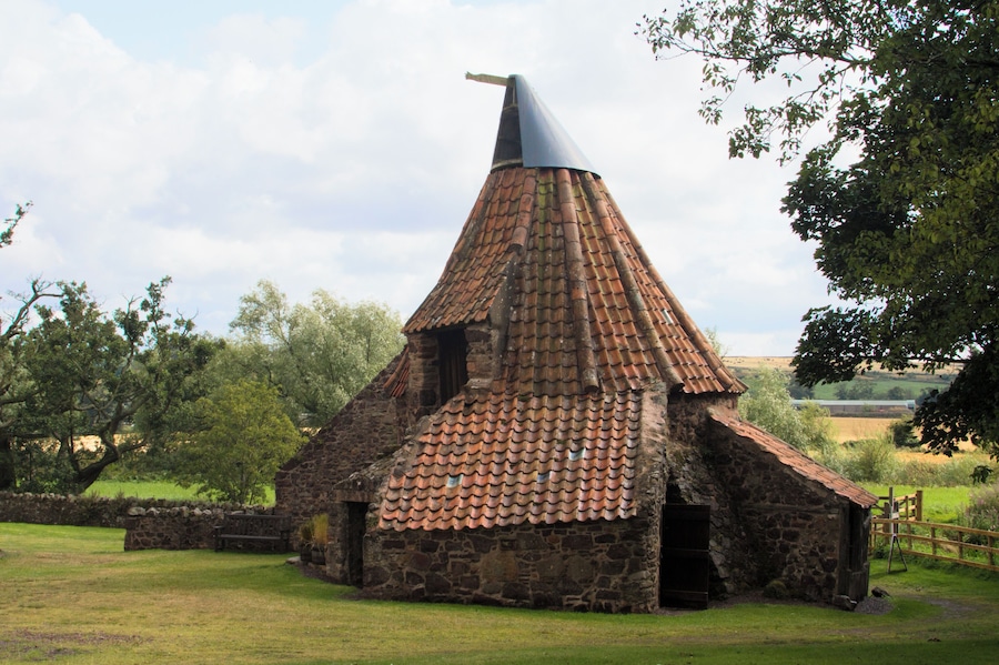 This is a photo of listed building number