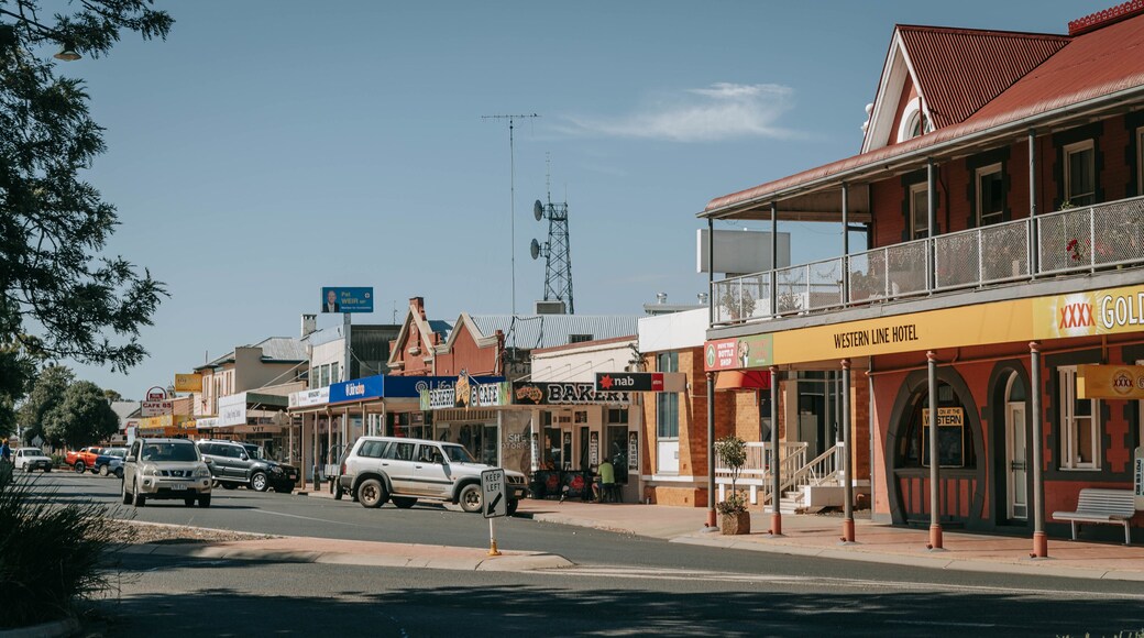 Oakey which includes a small town or village