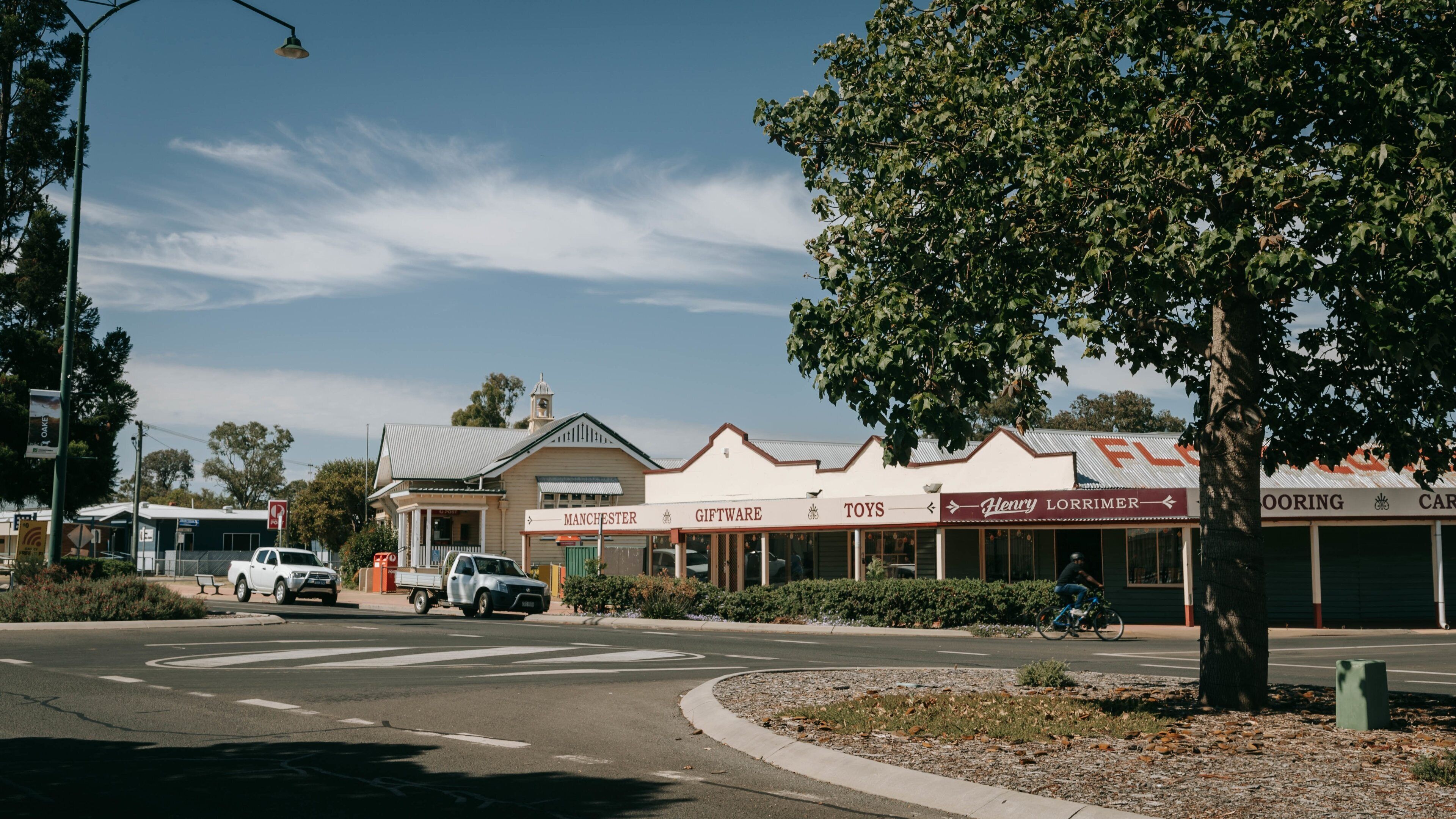 Oakey which includes a small town or village