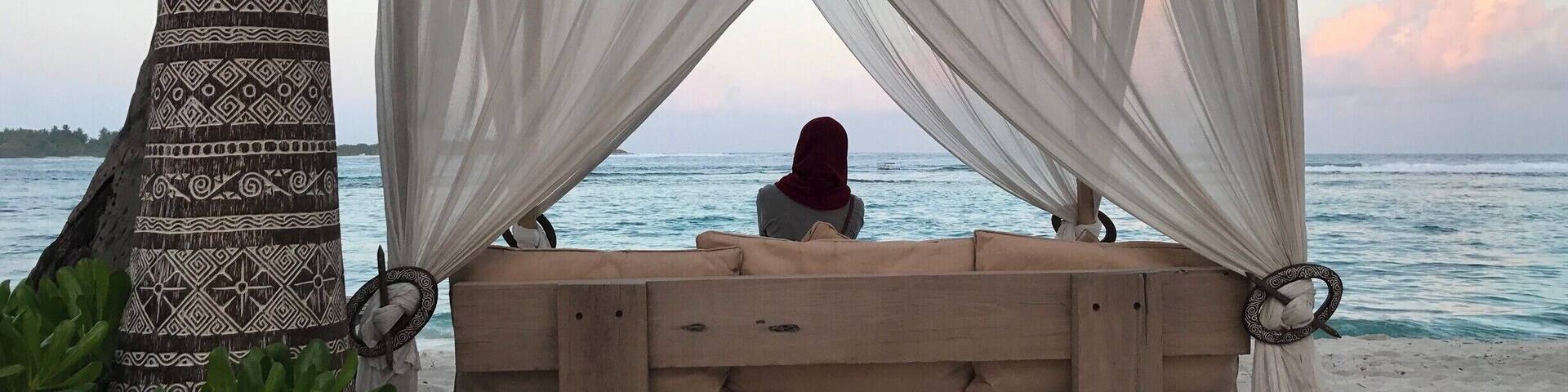 Thulusdhoo beach a place you can relax and enjoy the view of the beautiful Indian ocean