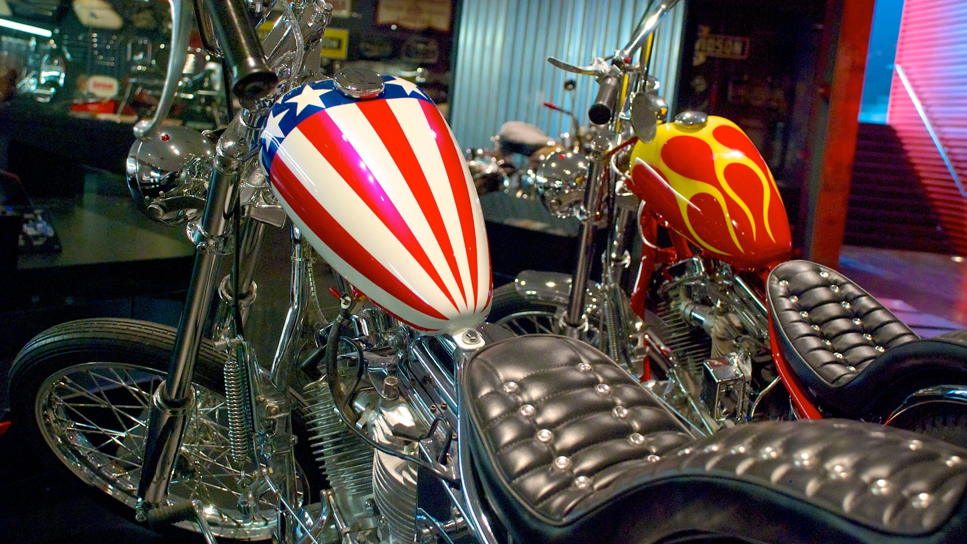 Harley-Davidson Museum showing interior views