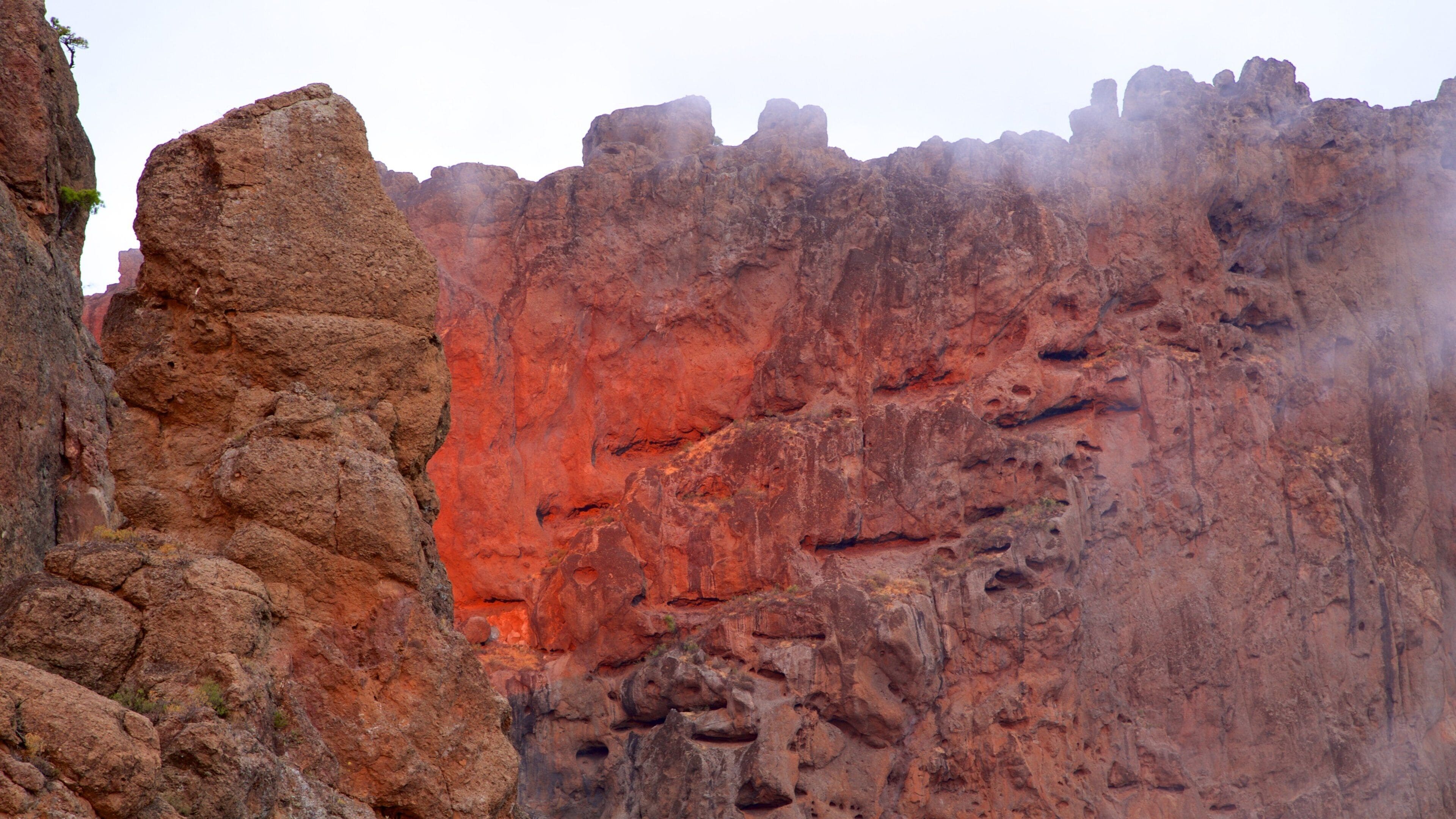 Nublo Rock featuring a gorge or canyon