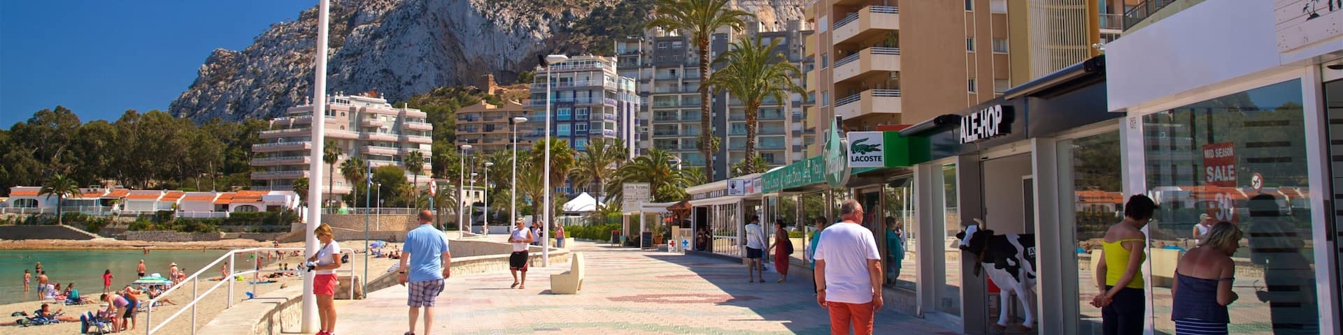 La Fossa Beach which includes a coastal town