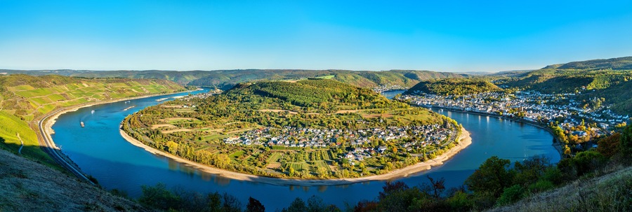 The great loop of the Rhine at Boppard in Germany