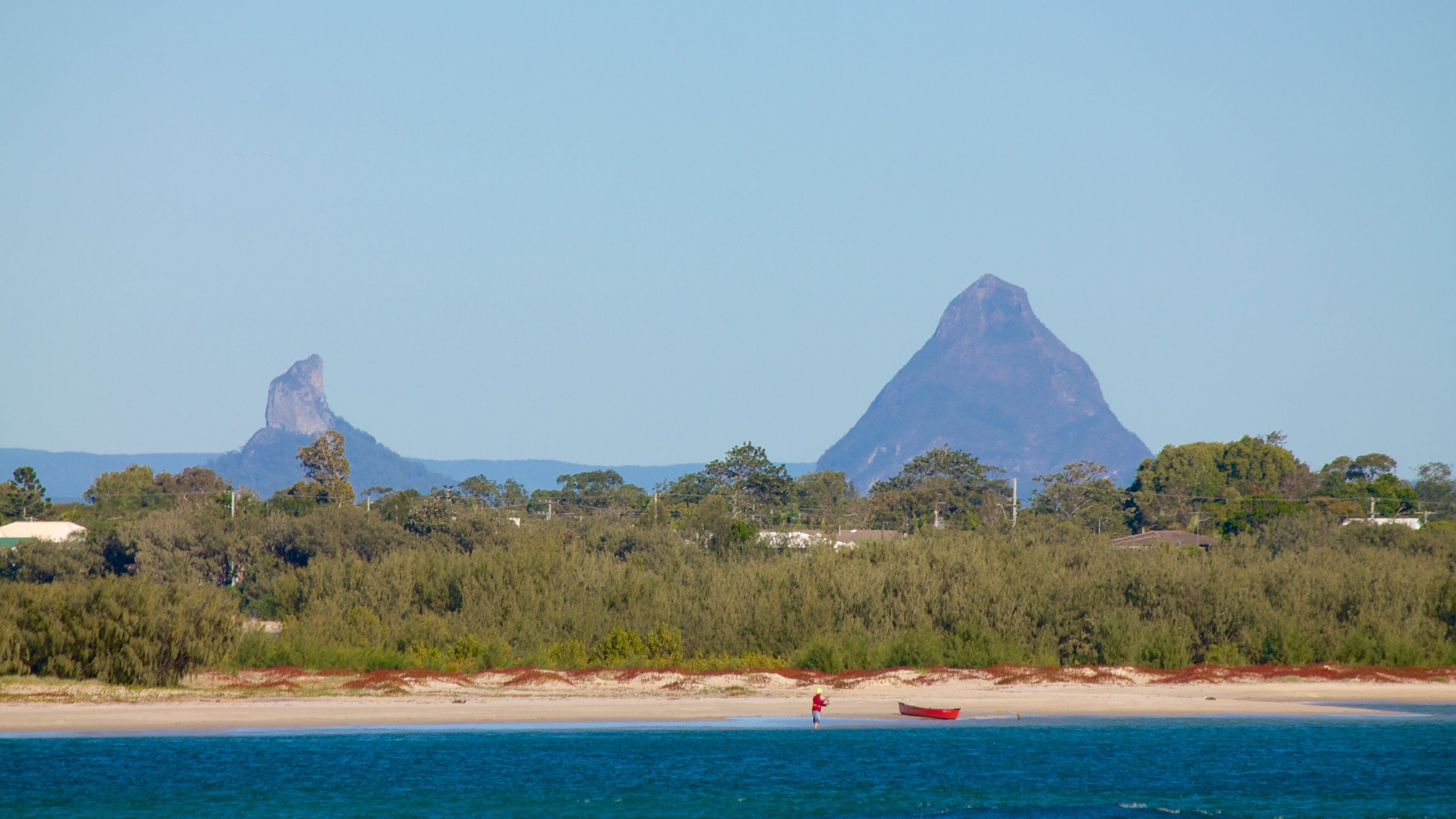 Bulcock Beach showing general coastal views and mountains
