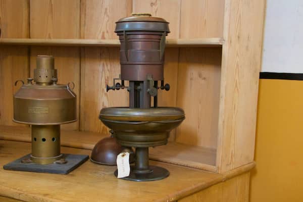 South Foreland Lighthouse welches beinhaltet Leuchtturm und Innenansichten