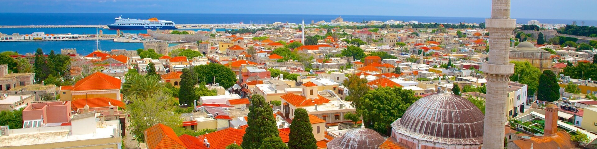 Torre do Relógio caracterizando arquitetura de patrimônio e uma cidade
