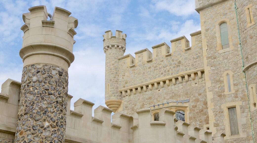 Whitstable Castle and Gardens which includes heritage elements and chateau or palace