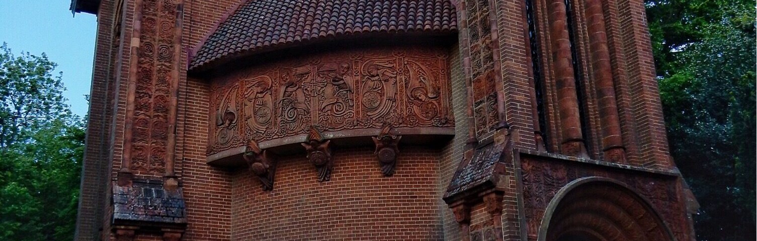 Very small wonderfully intricate brickwork mortuary Chapel and cemetery. A little quirky and definitely different with a dark gothic interior.