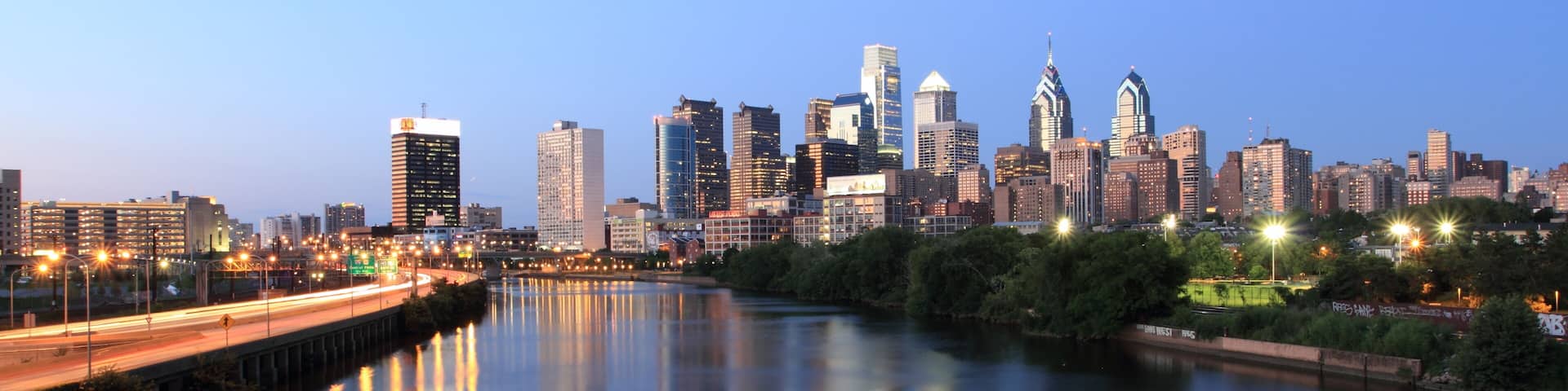 Skyline view of Philadelphia, Pennsylvania at evening