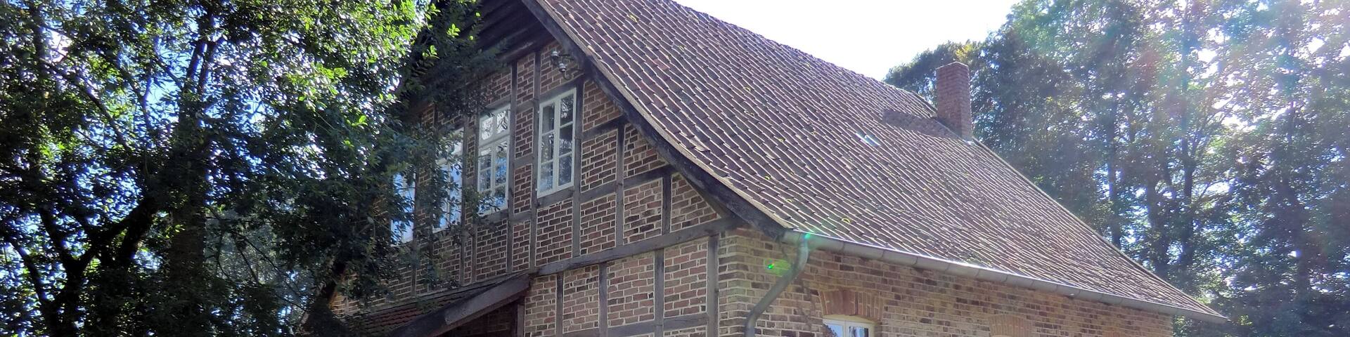 This is a photograph of an architectural monument., no. 26