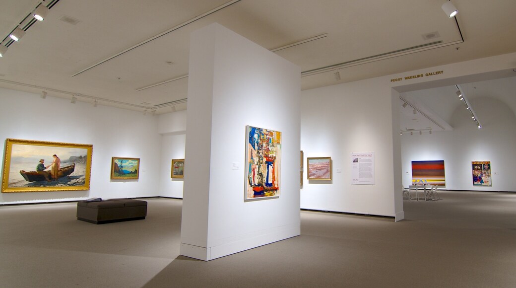 Galerie d\'art Mackenzie montrant art et vues intérieures