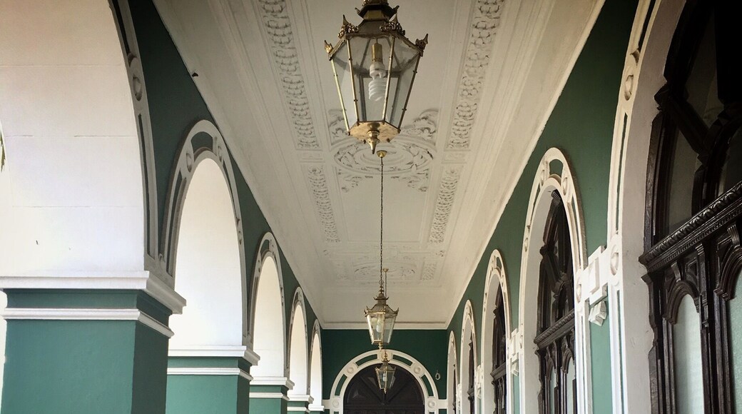 Built in 1912 (with a dome designed by Gustave Eiffel), the CFM #Railway #Station (Caminhos de Ferro de Moçambique), is still considered as one of the most beautiful #train stations in the world! On our days, apart from a #trainstation it's as well a well known cultural space. #instatraveling #traveltheworld #travelphotography #travel #instatravel #traveler #travelgram #traveling #architecture #africa #maputo #mozambique #building #instagrammers #igers #instatag #urban #instagram #picture #photography #city