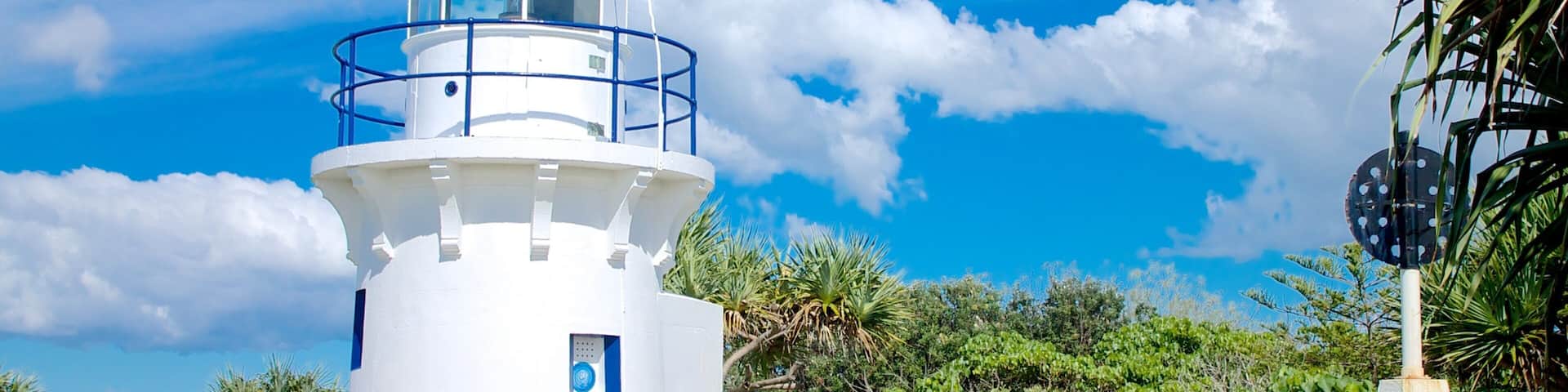Fingal Lighthouse showing a lighthouse
