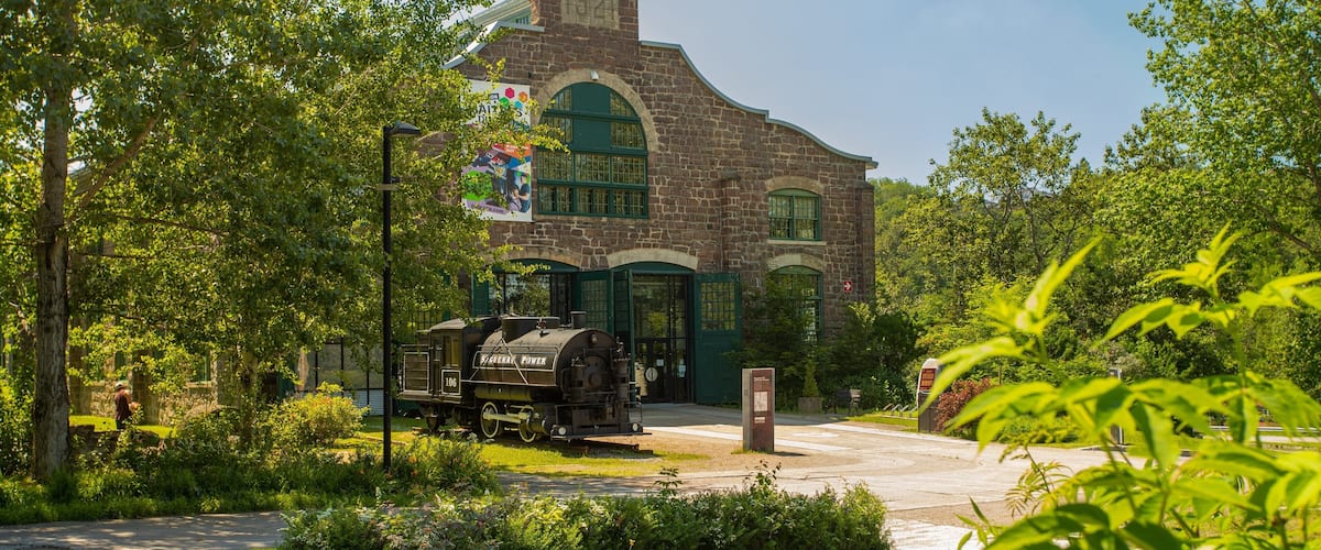 Pulperie de Chicoutimi Regional Museum which includes heritage elements and railway items