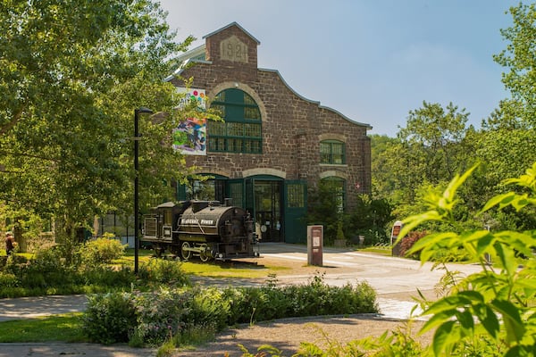 Pulperie de Chicoutimi Regional Museum which includes heritage elements and railway items