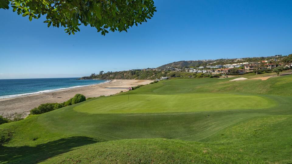 Green No.3 at Monarch Beach Golf Links, Dana Point, California, USA