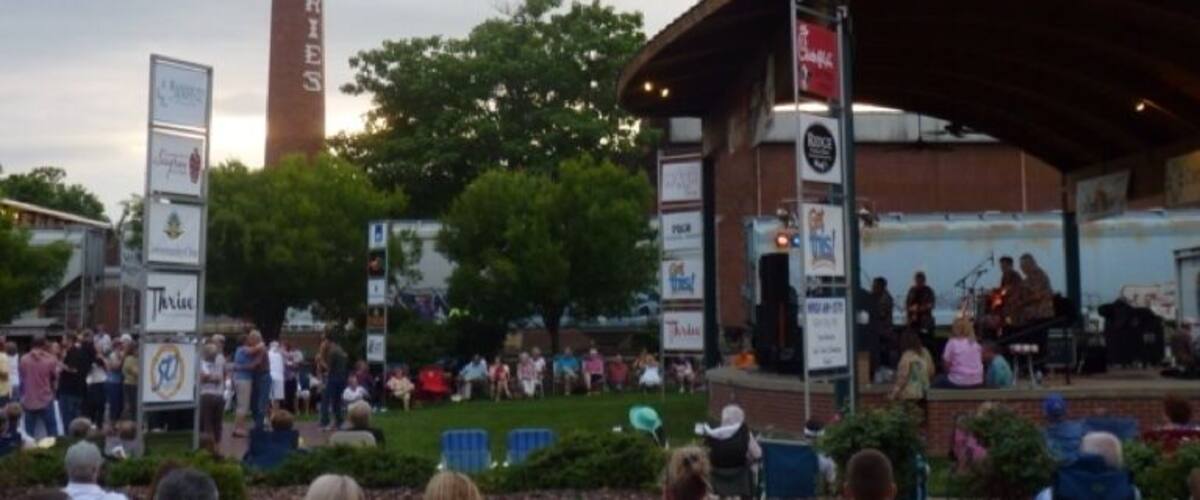 Sunday evening concert by The Attraction band