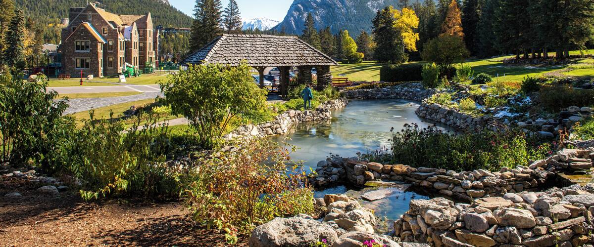 Banff_BanffCascadesofTimeGardens_6283065_02
