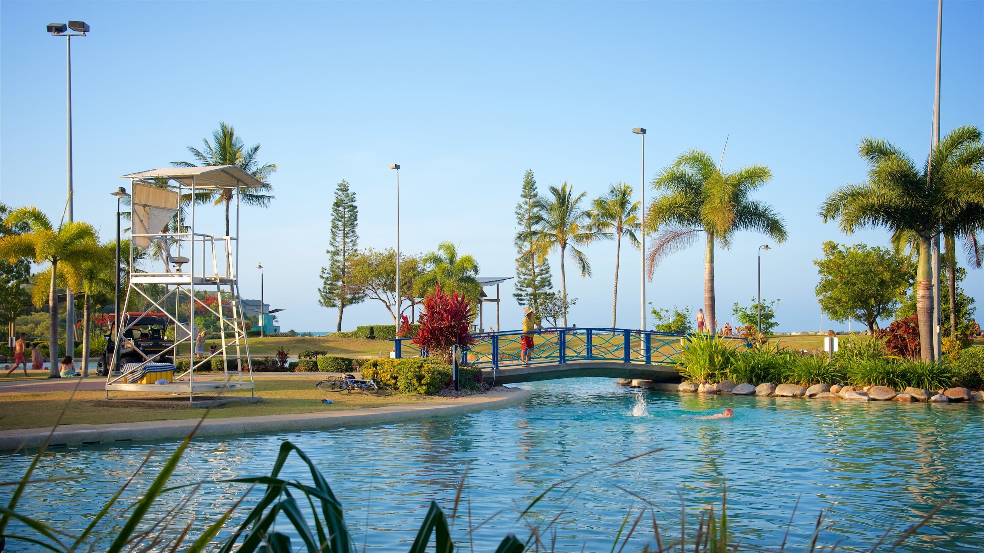 Airlie Beach Lagoon which includes swimming and a pool