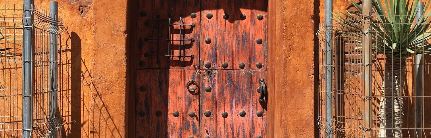 Charming town with cobblestone streets, cute cafés and interesting architecture.
#bajacalifornia
#doors
(Feb 2017)