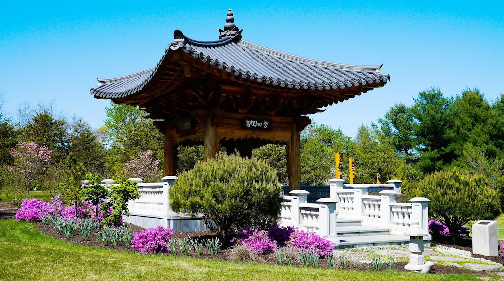 Meadowlark Botanical Gardens