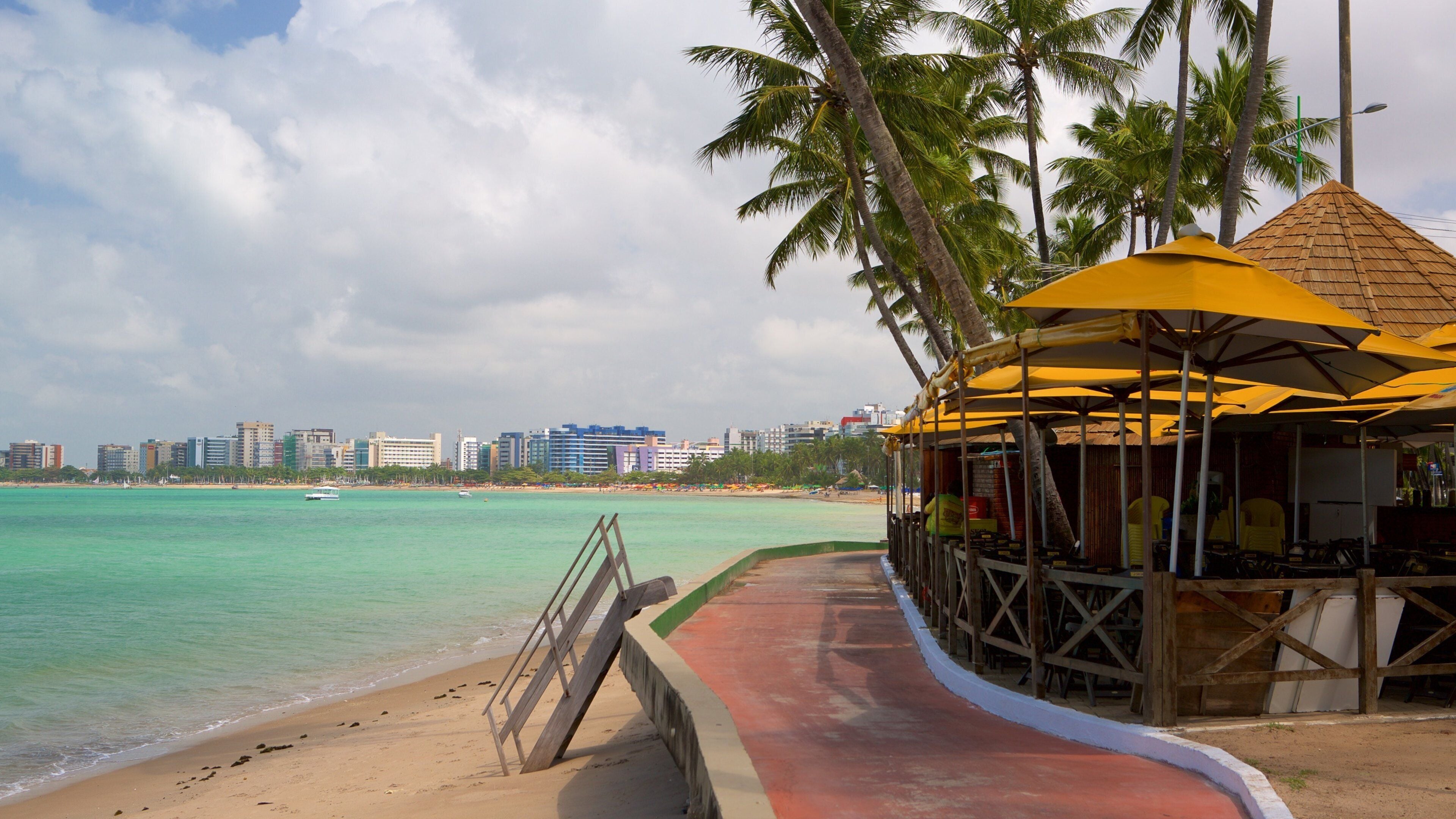 Ponta Verde Beach showing general coastal views and a sandy beach