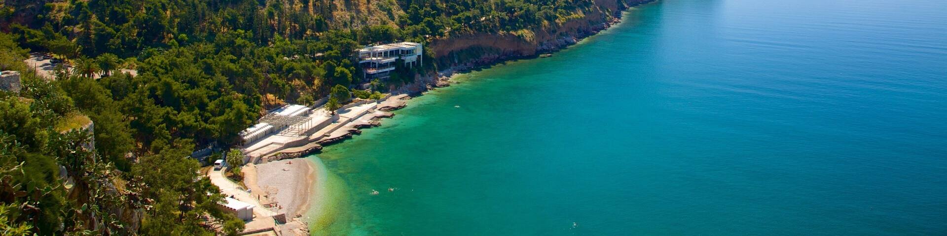 Plage de Arvanitia montrant vues littorales