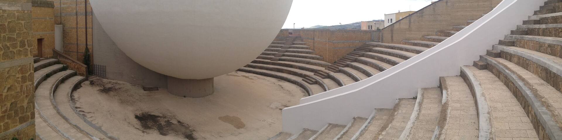 esterno chiesa madre di Gibellina