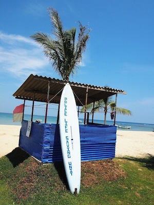Passekudah is a great place for sea bathing. Clear water and not too deep. The most special thing is very less waves here.