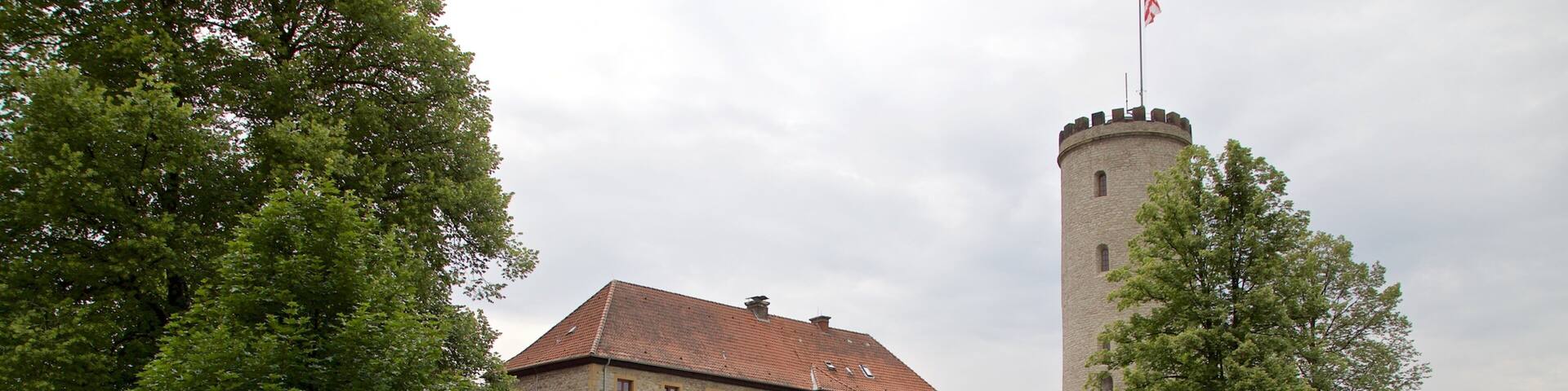 Sparrenberg Castle featuring chateau or palace and heritage architecture
