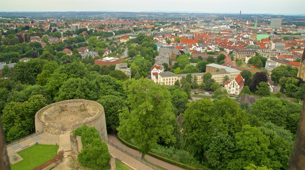 Sparrenberg Castle showing a city, château or palace and landscape views