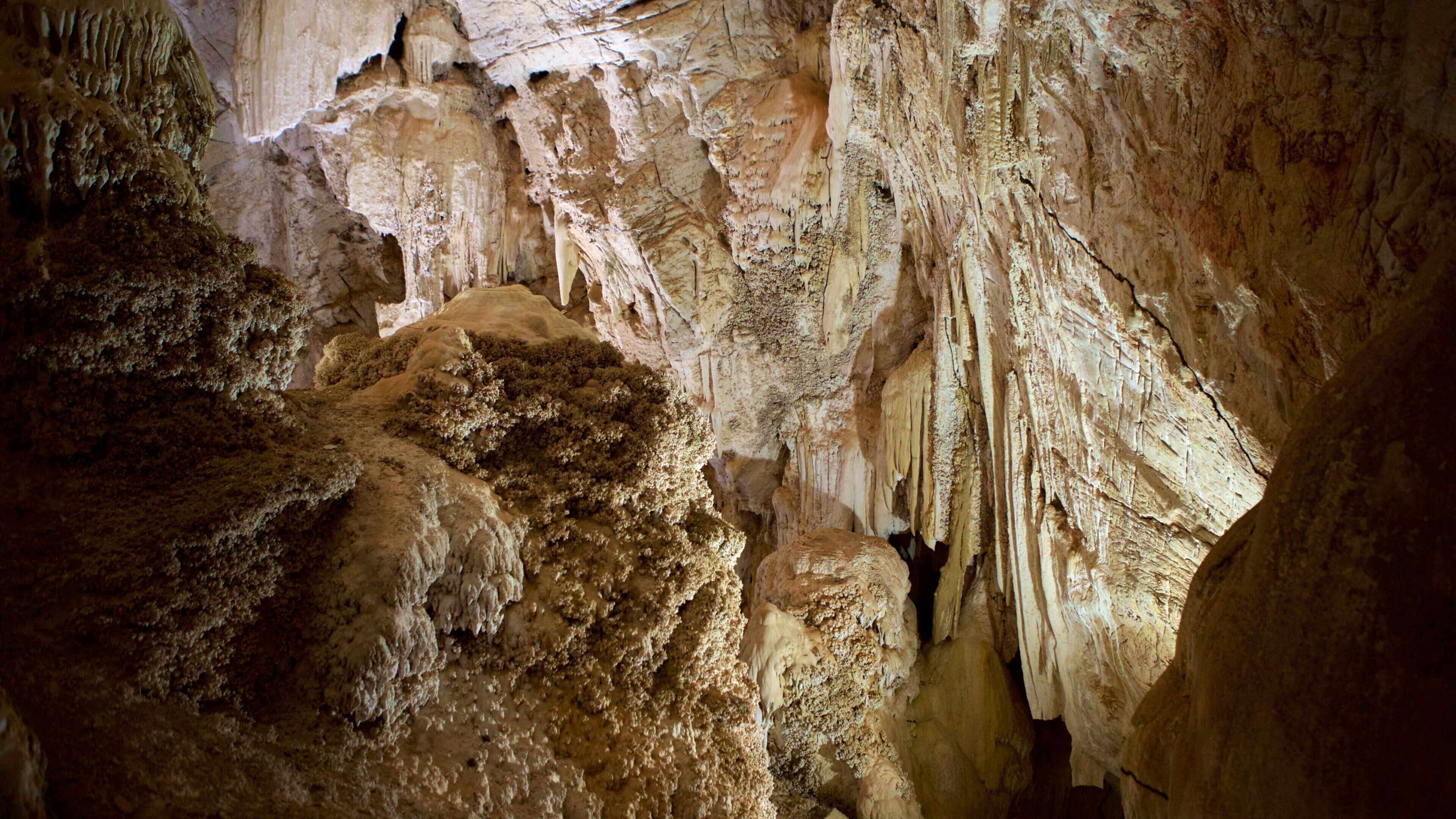 Sao Miguel-hulen som inkluderer huler