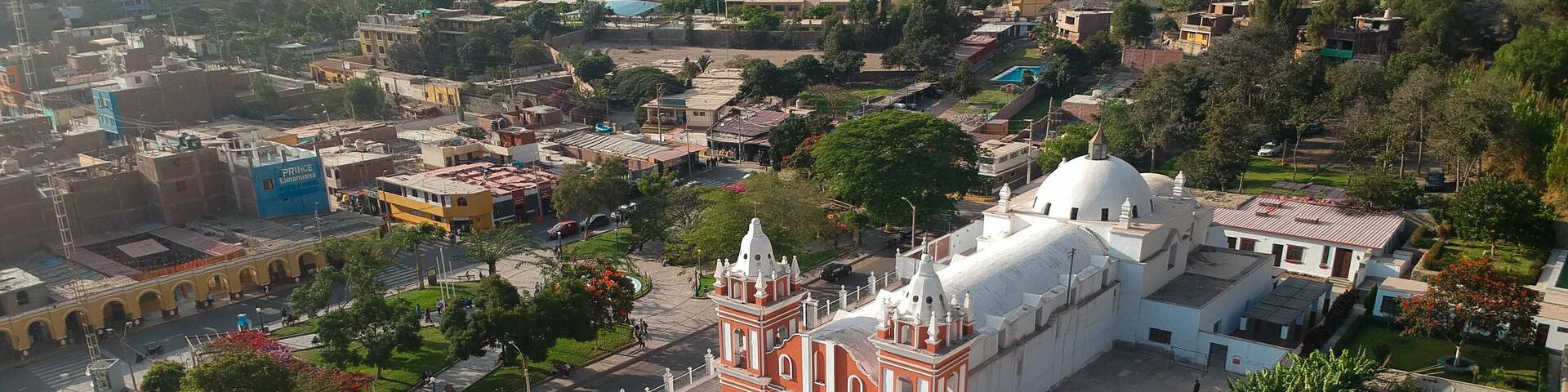 Plaza de Armas de Lunahuana, Pe