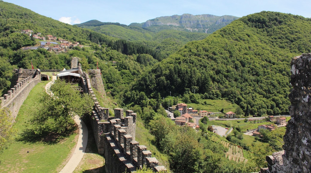 Fortress of Verrucole (Fortezza delle Verrucole, Fortezza di Verrucole), also Verrucole Castle, Fortress in Verrucole, hamlet of San Romano in Garfagnana, Province of Lucca, Tuscany, Italy