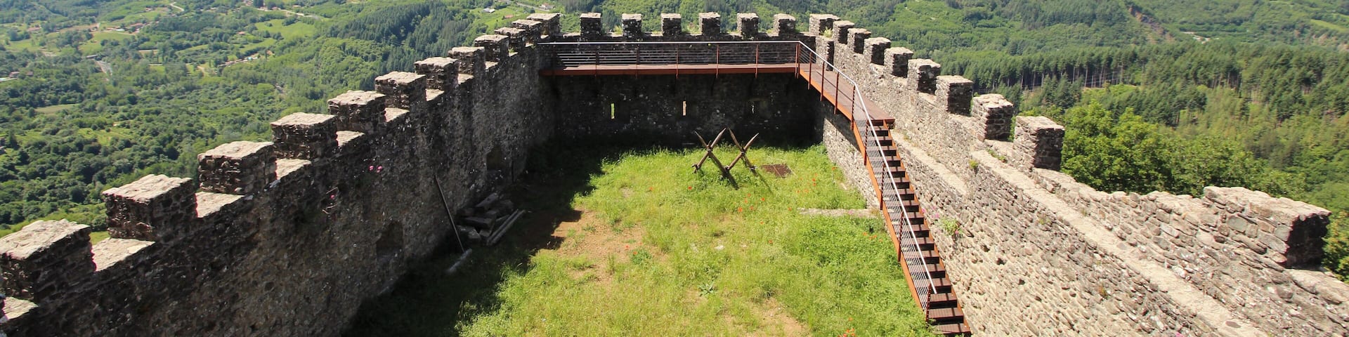 Fortress of Verrucole (Fortezza delle Verrucole, Fortezza di Verrucole), also Verrucole Castle, Fortress in Verrucole, hamlet of San Romano in Garfagnana, Province of Lucca, Tuscany, Italy