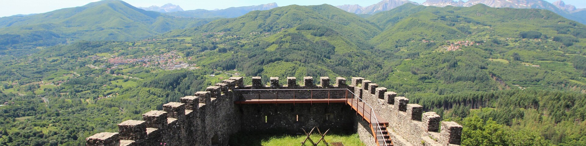 Fortress of Verrucole (Fortezza delle Verrucole, Fortezza di Verrucole), also Verrucole Castle, Fortress in Verrucole, hamlet of San Romano in Garfagnana, Province of Lucca, Tuscany, Italy