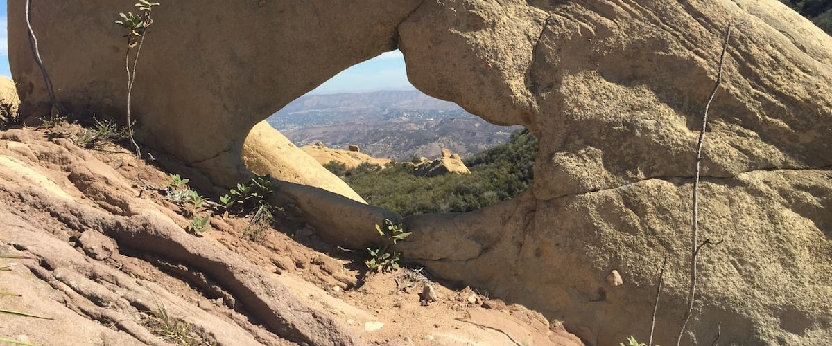 cool rock formations that are amazing to see. Best to go during the week, as it is not so busy, but if weekend is the only time, then go early or late. Very busy :-)