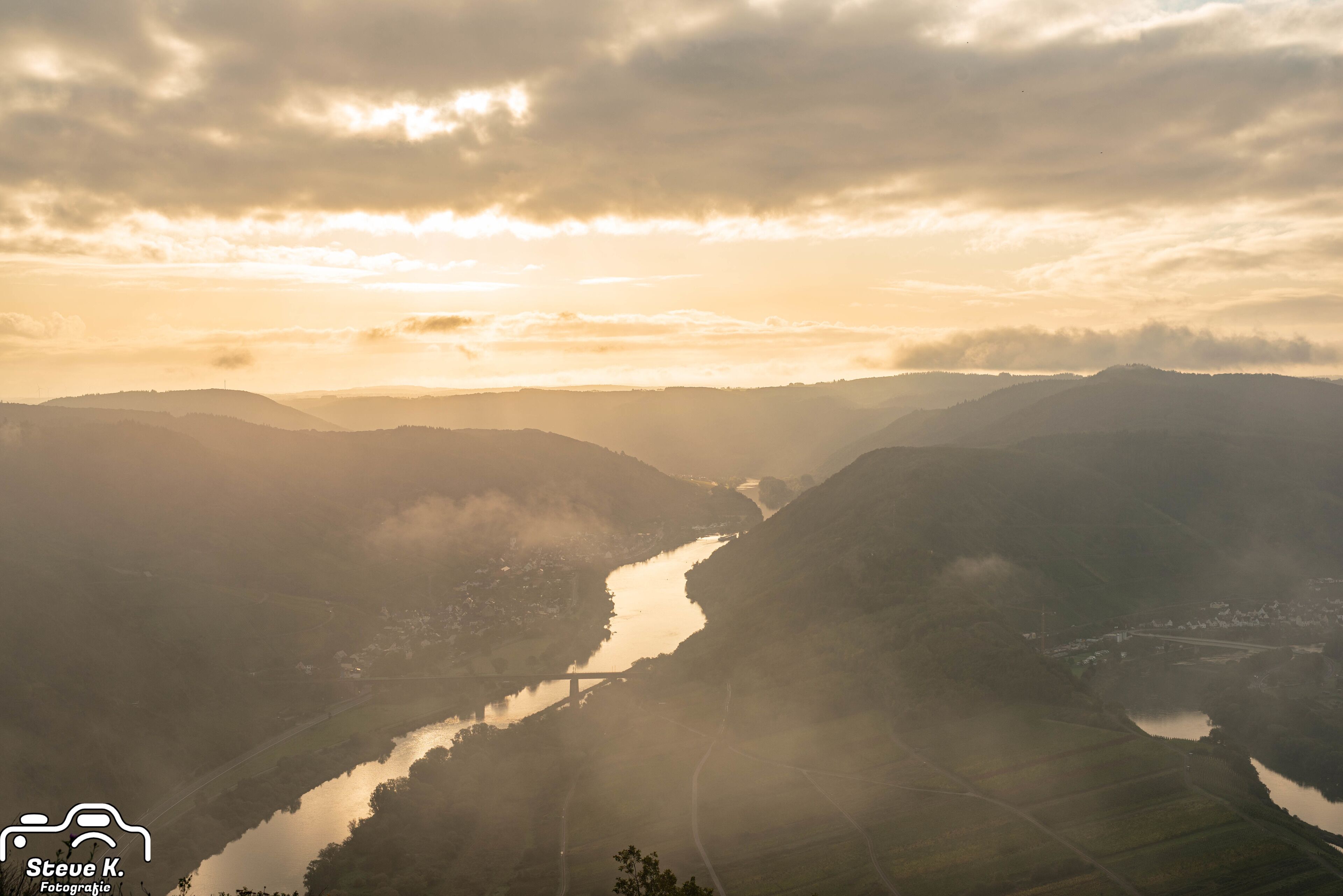 Moselschleife in Bremm