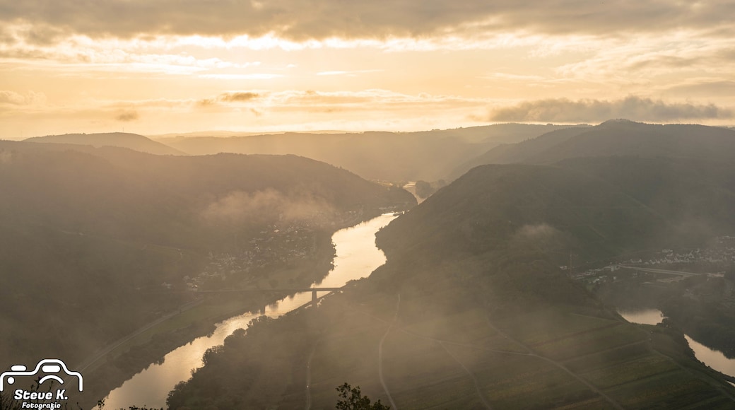 Moselschleife in Bremm