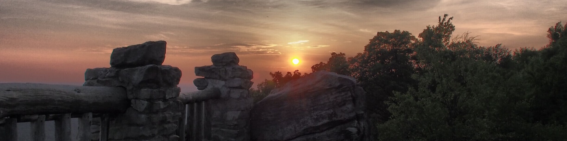 #hiking
#weekendgetaway
#likealocal
#nature
#LocalSecrets
#Trovember #hiddengem
I am so very lucky to live nearby beautiful Coopers Rock! It's the perfect place to go for nice, scenic hikes if you are spending time in Morgantown. Later in the evening, take a short hike from the parking area and you will find one of the prettiest sunset views in the state!
#Morgantown #WestVirginia #ReDiscover