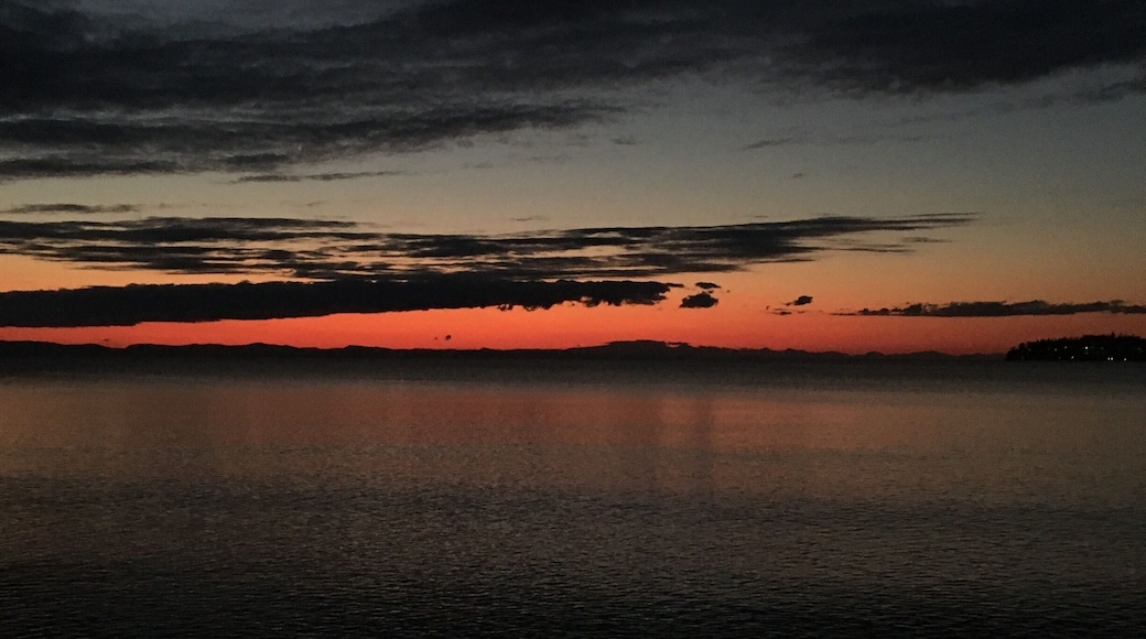 Caught a beautiful sunset walking along Birch Bay. #lifeatexpedia