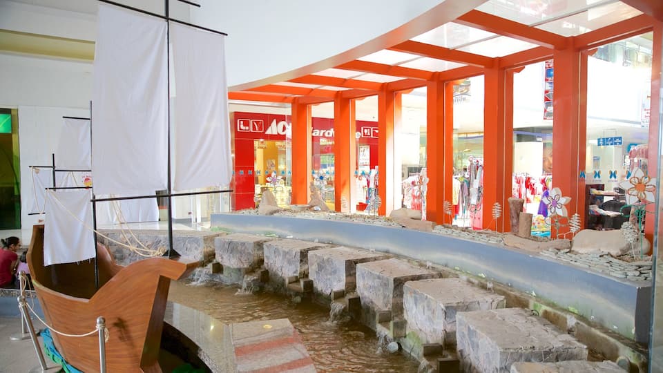 J Centre kjøpesenter