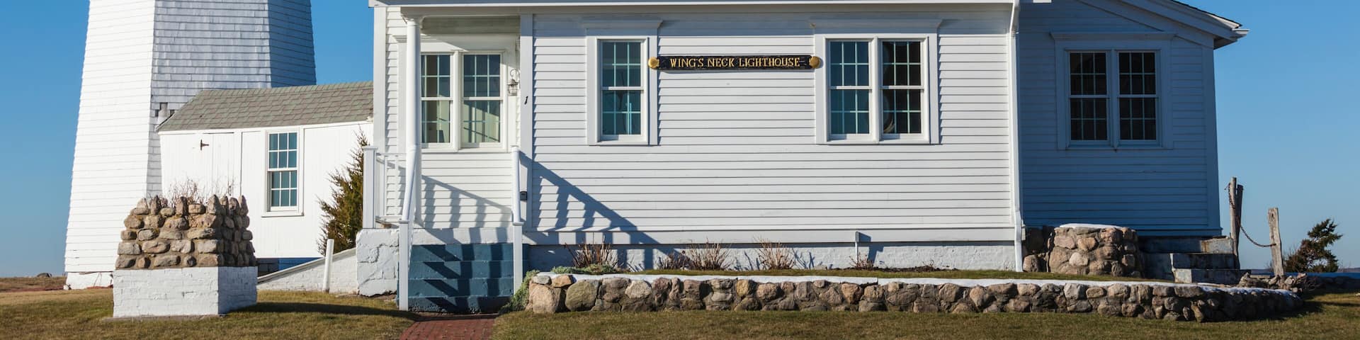 USA, Massachusetts, Cape Cod, Pocasset. Wings Neck Lighthouse.