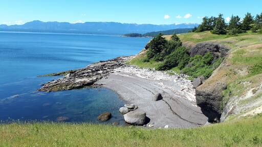 Helliwell.....a little piece of Heaven. A must see on Hornby #beautifulbc #pnwbeauty #hornbyisland