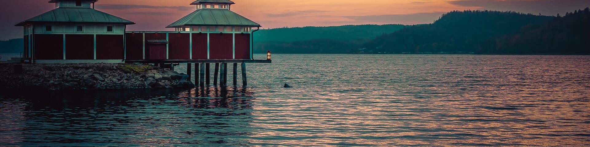 Beautiful little town by the lake