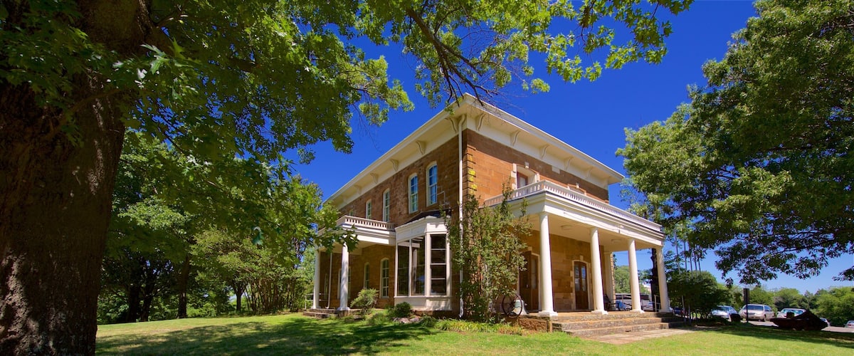 Muskogee Hotel Guide