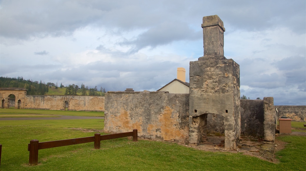 Kingston and Arthur\'s Vale Historic Area showing heritage elements