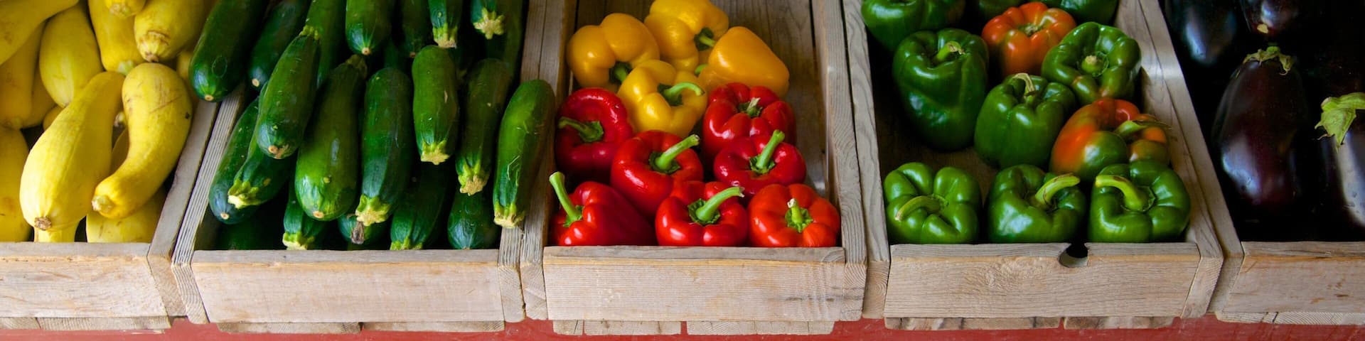 Salt Pond Visitor Center featuring food and markets